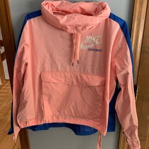 nike women’s XL crop top windbreaker